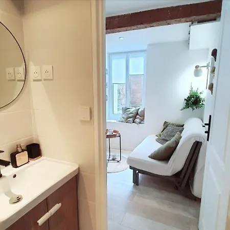 Apartment Petit Tres Calme Proche Du Centre Marseilles